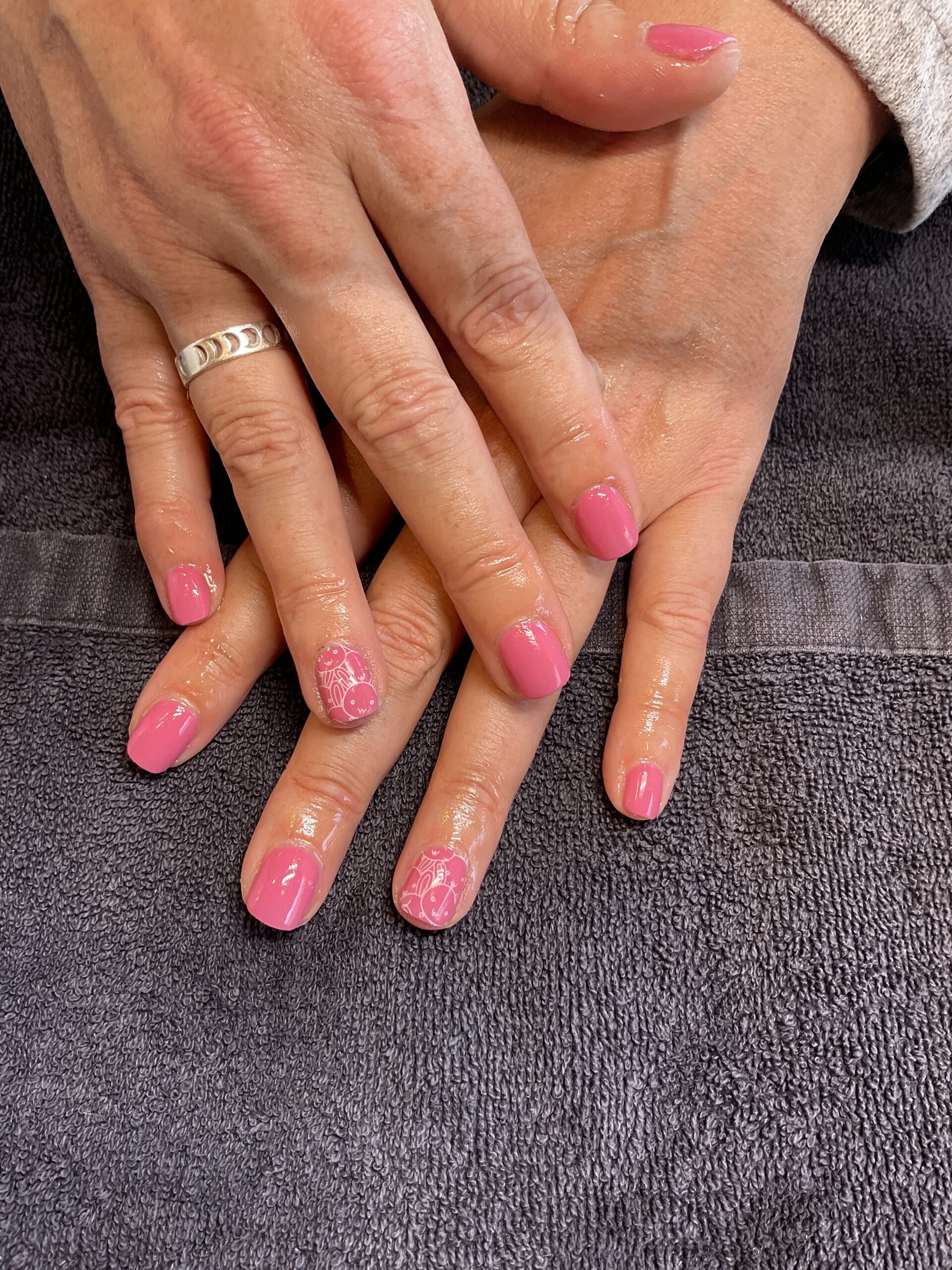 Sandalwood Salon and Spa_Nails_3